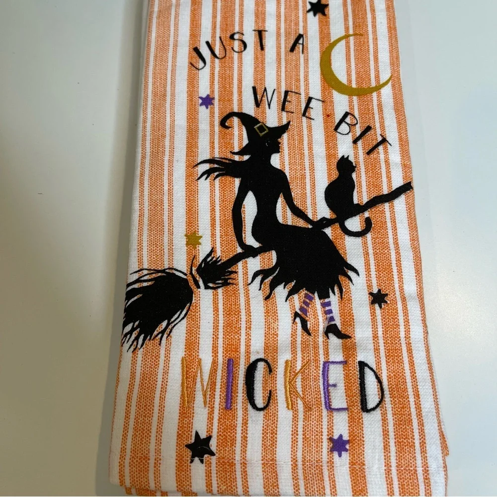 Halloween dish towels nwt
